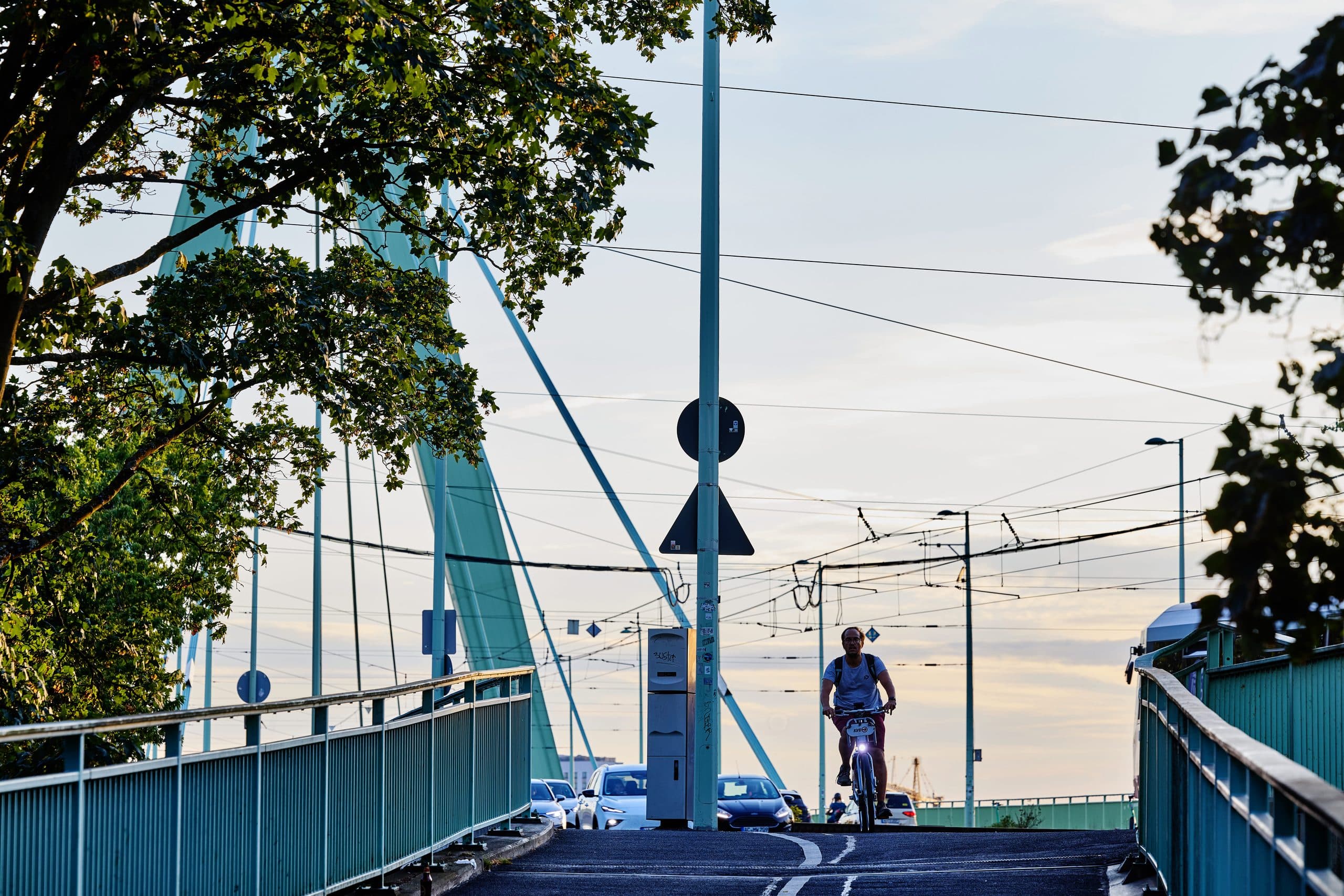 Die Fläche an der Helenenwallstraße in Köln-Deutz